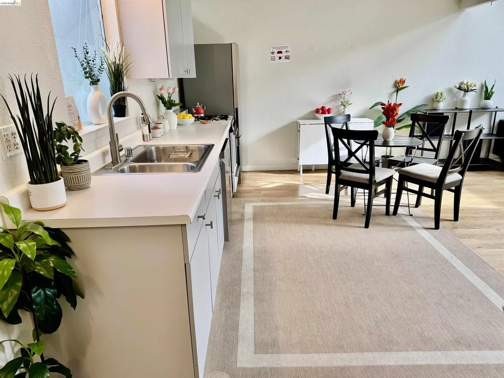 1450 4th Street #5 Berkeley CA 94710