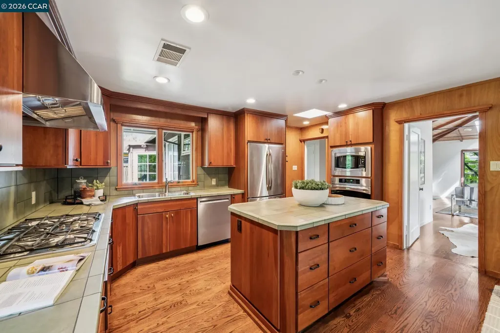 3375 Freeman Road Lafayette CA 94595