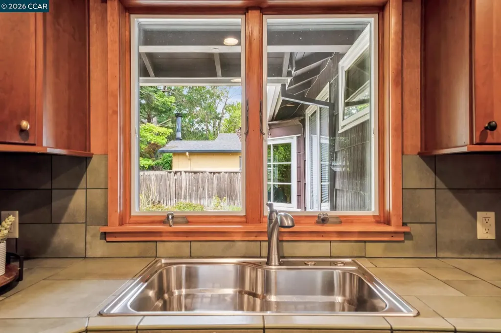 3375 Freeman Road Lafayette CA 94595