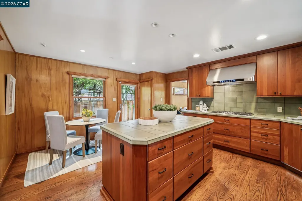 3375 Freeman Road Lafayette CA 94595