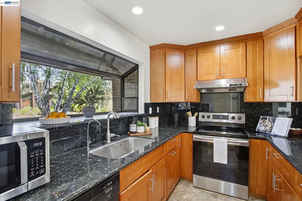 6010 Peppertree Court Newark CA 94560