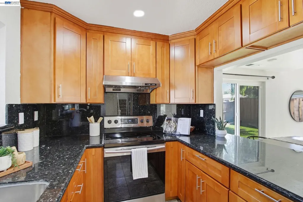 6010 Peppertree Court Newark CA 94560