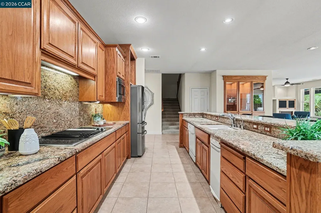 5666 Oakmont Court Discovery Bay CA 94505