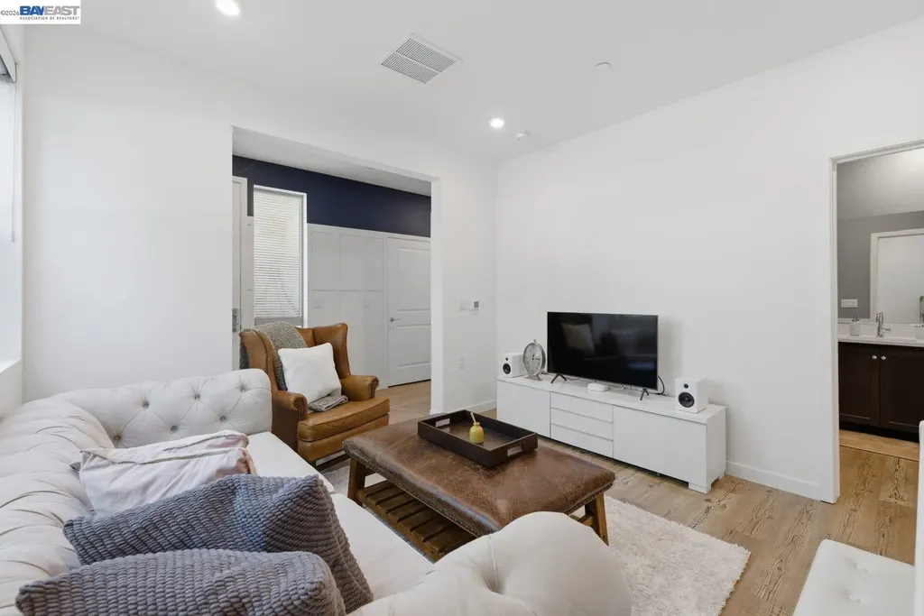 5680 Central Parkway Dublin CA 94568