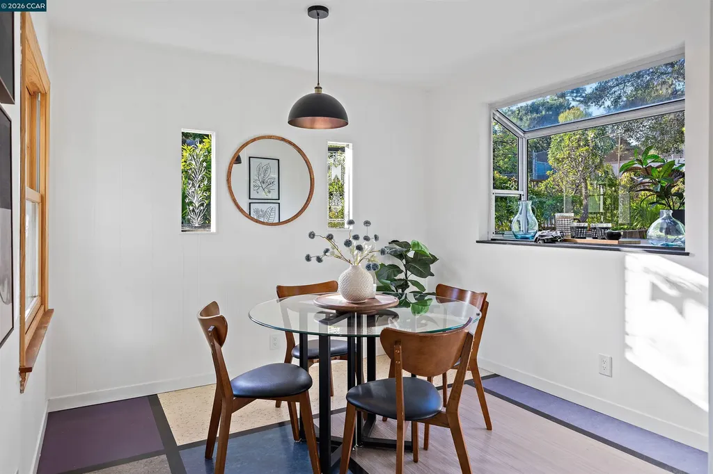 3754 Enos Avenue Oakland CA 94619