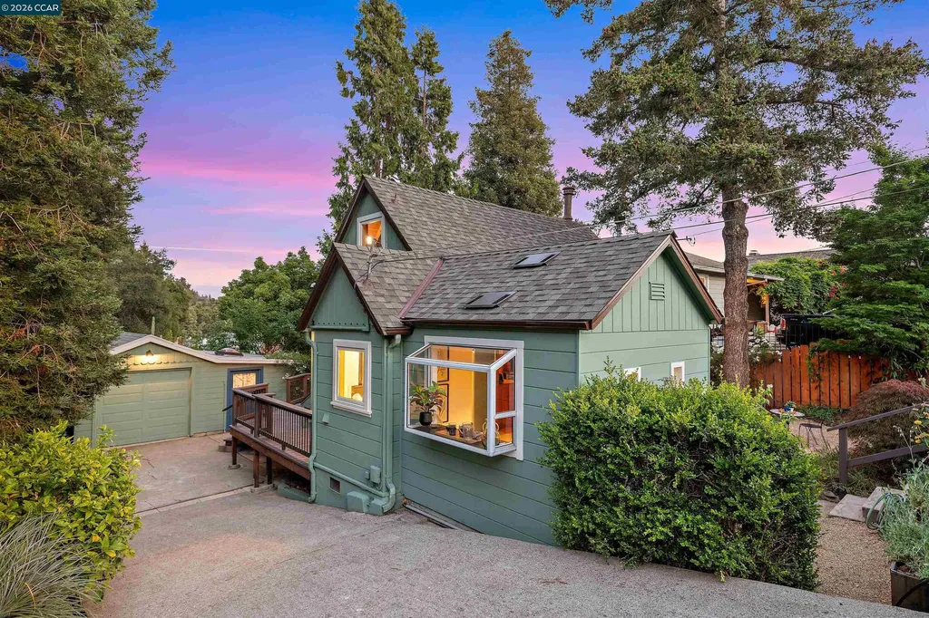 3754 Enos Avenue Oakland CA 94619