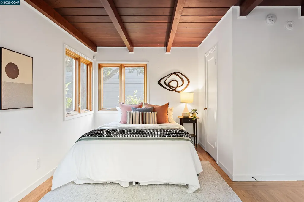 3754 Enos Avenue Oakland CA 94619