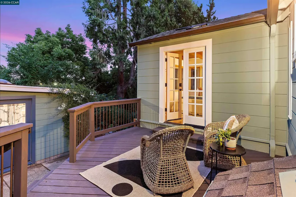 3754 Enos Avenue Oakland CA 94619