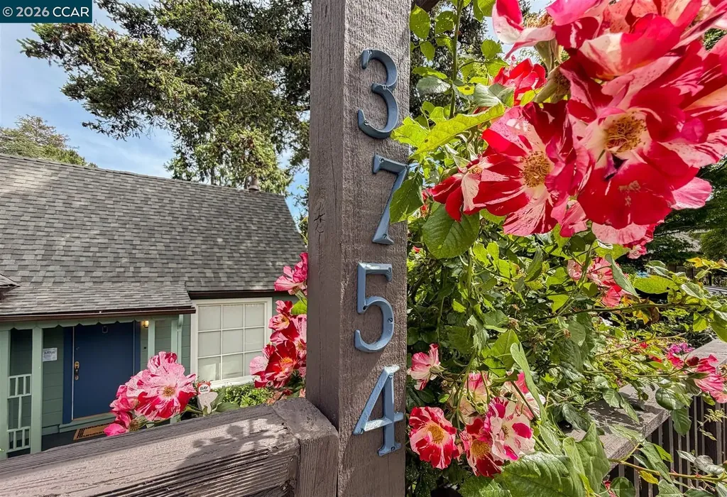 3754 Enos Avenue Oakland CA 94619