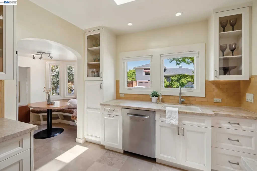 1635 High Street Alameda CA 94501