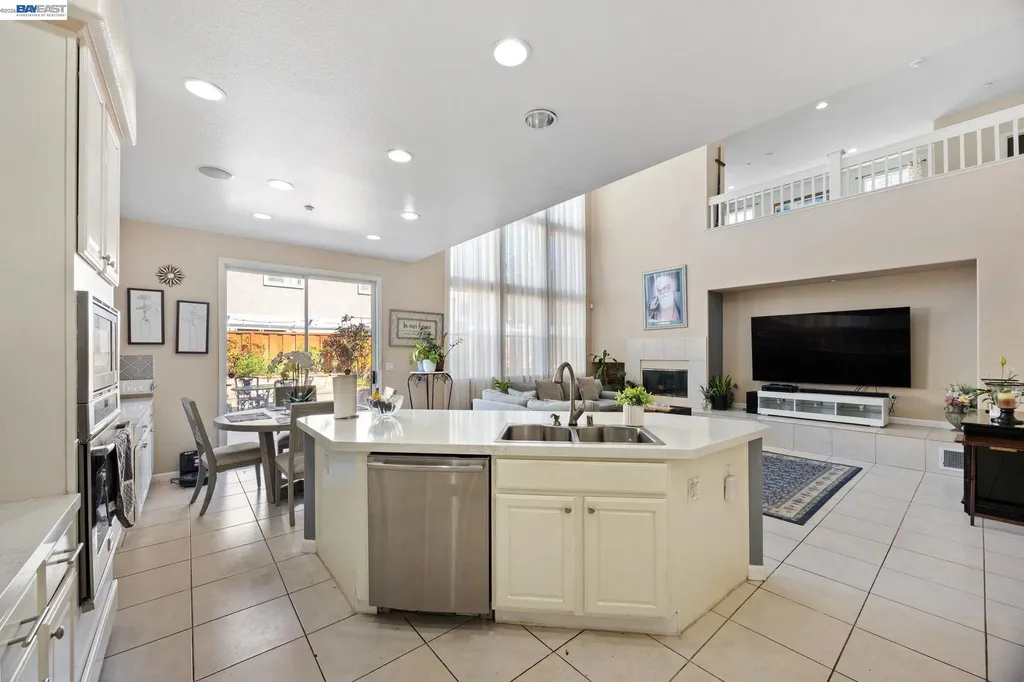 37338 Fowler Street Newark CA 94560