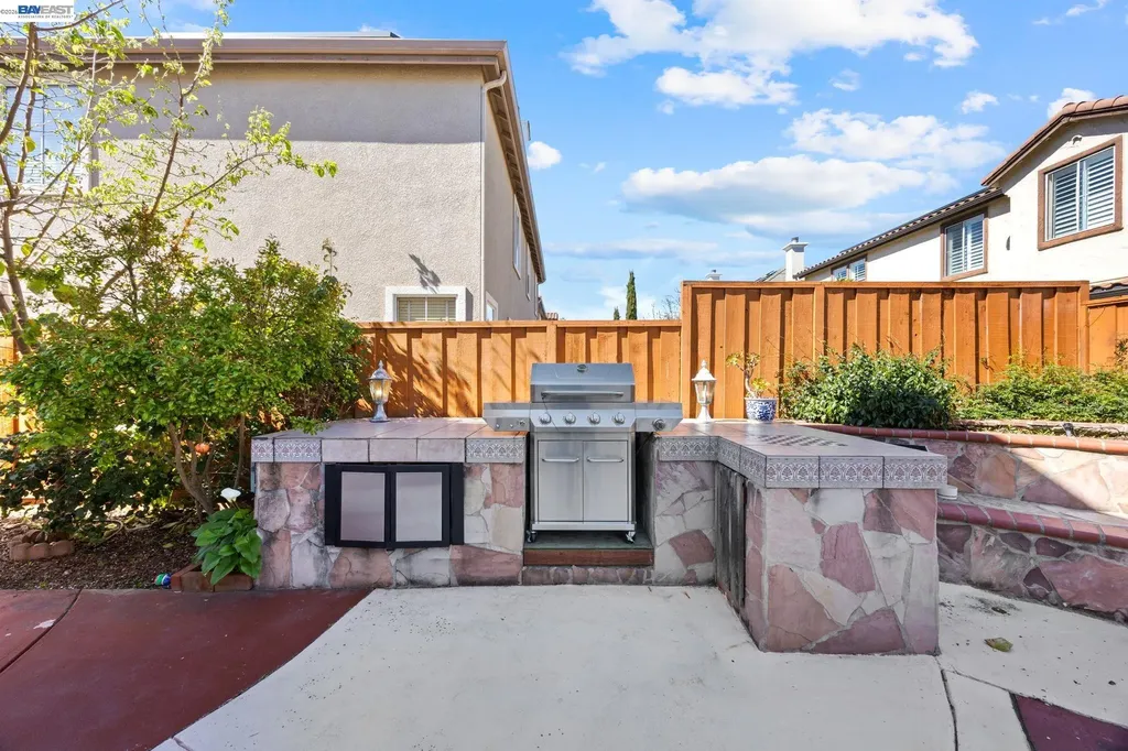 37338 Fowler Street Newark CA 94560