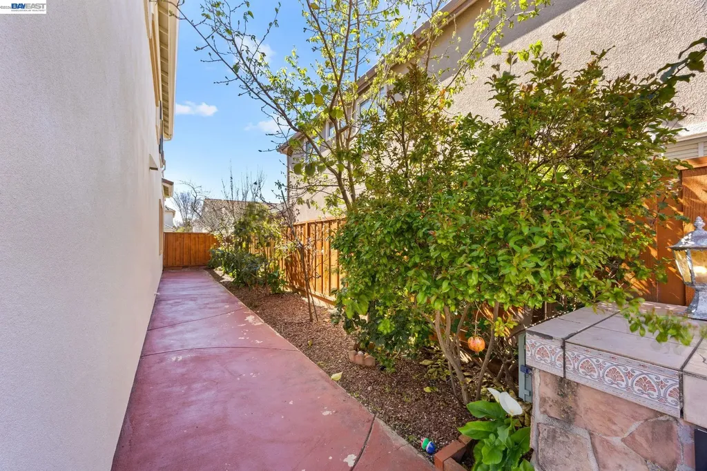 37338 Fowler Street Newark CA 94560