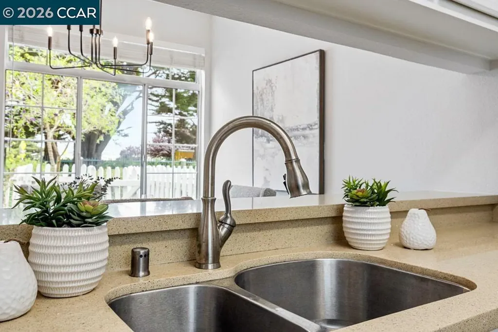 208 Commodore Drive Richmond CA 94804