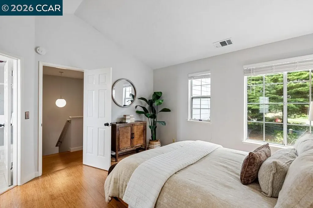 208 Commodore Drive Richmond CA 94804