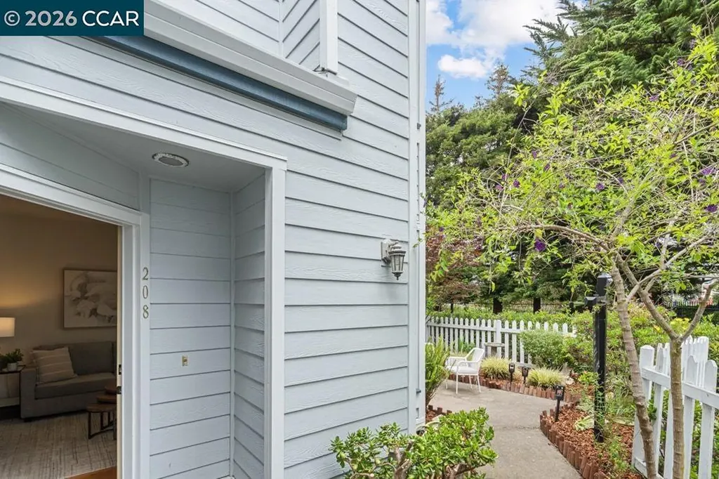 208 Commodore Drive Richmond CA 94804
