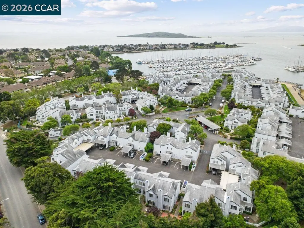 208 Commodore Drive Richmond CA 94804