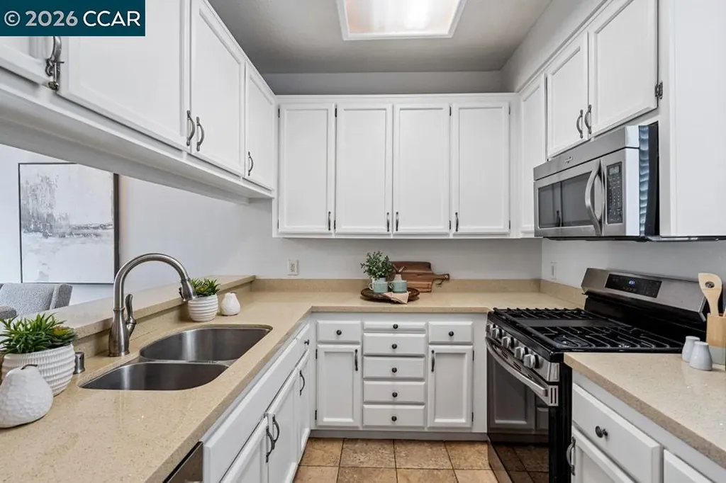 208 Commodore Drive Richmond CA 94804
