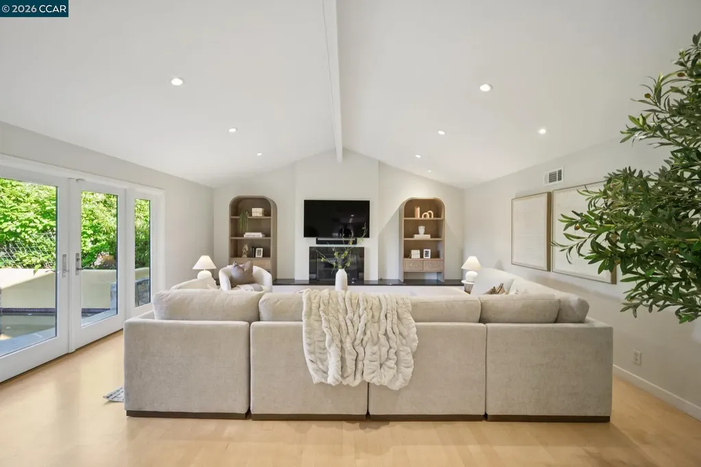 145 Danefield Place Moraga CA 94556