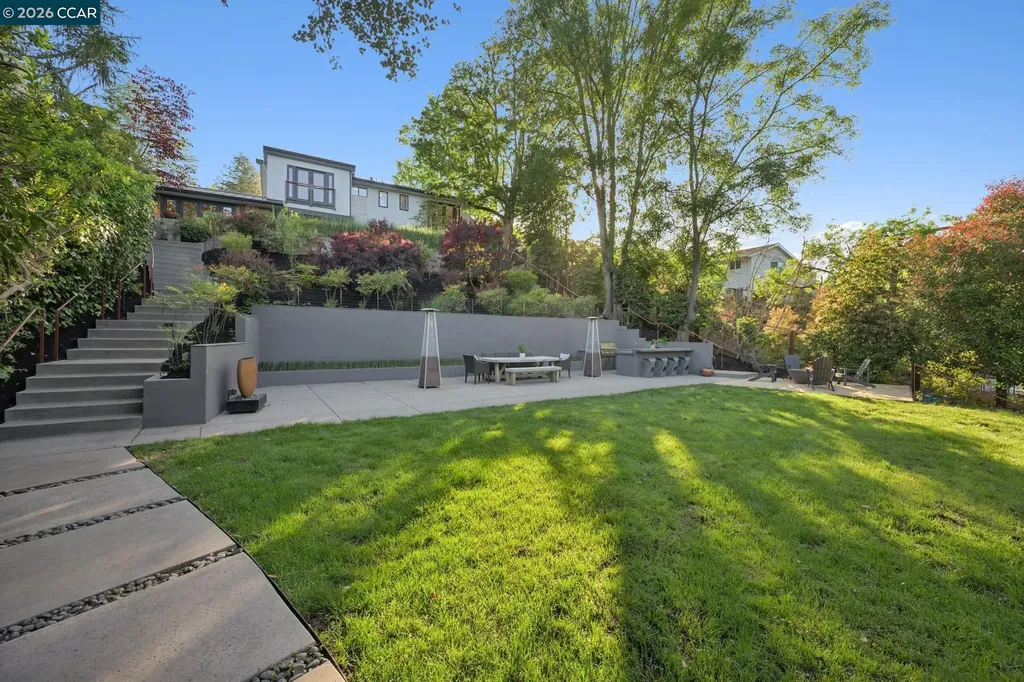 145 Danefield Place Moraga CA 94556