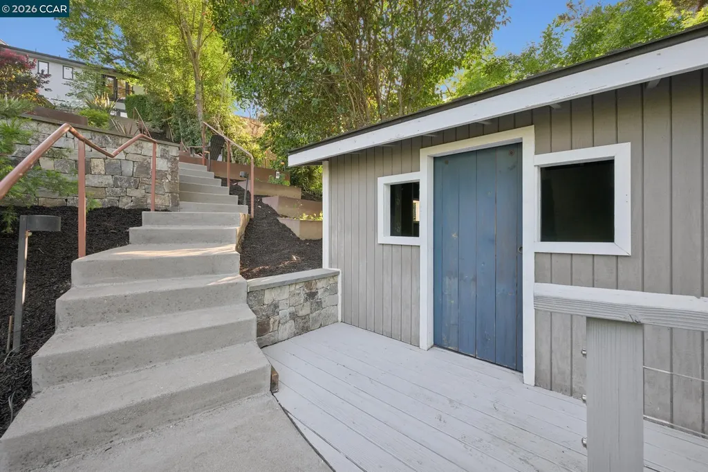 145 Danefield Place Moraga CA 94556