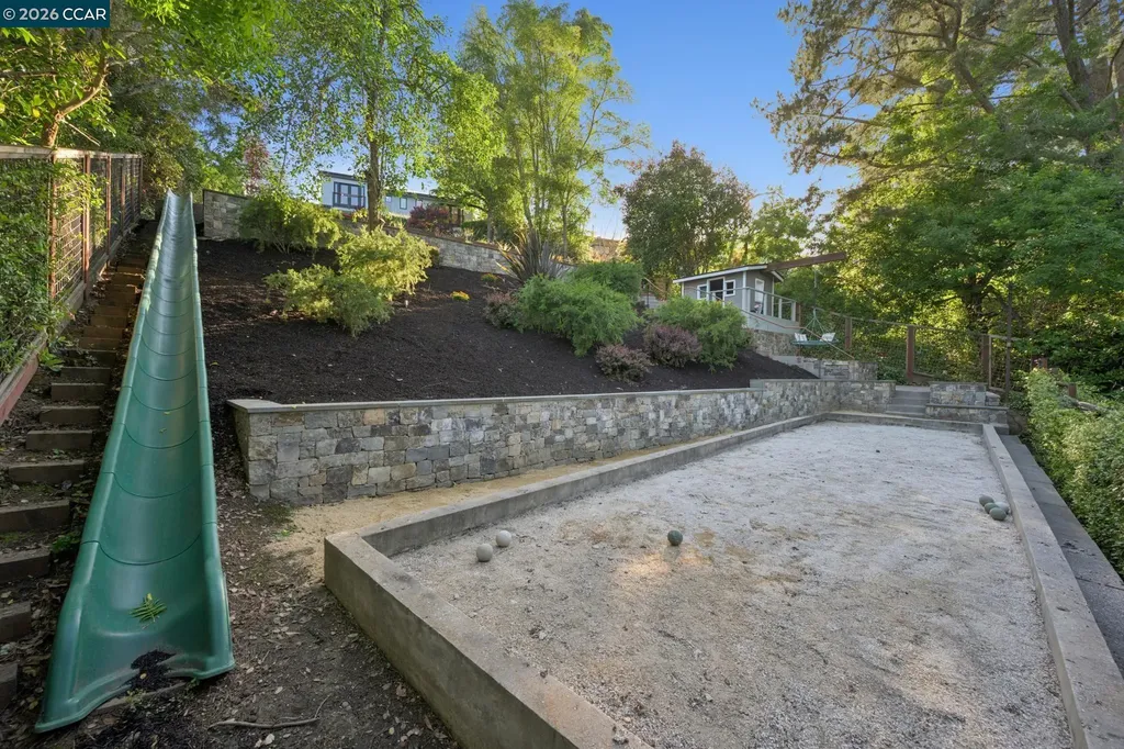 145 Danefield Place Moraga CA 94556
