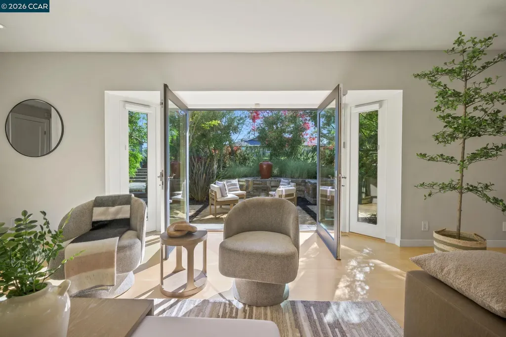 145 Danefield Place Moraga CA 94556