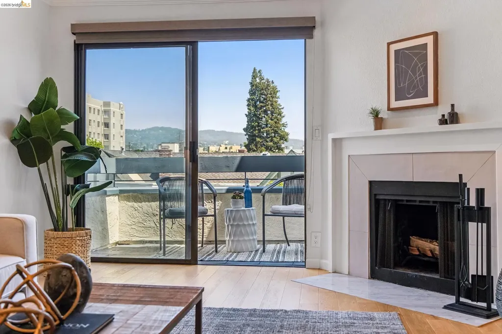 389 Belmont Street Oakland CA 94610