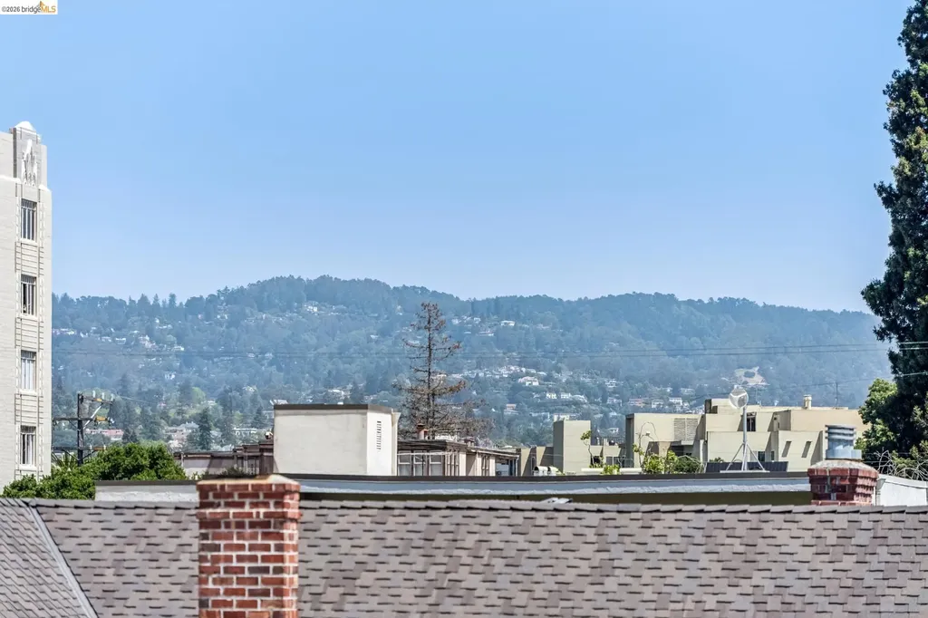 389 Belmont Street Oakland CA 94610
