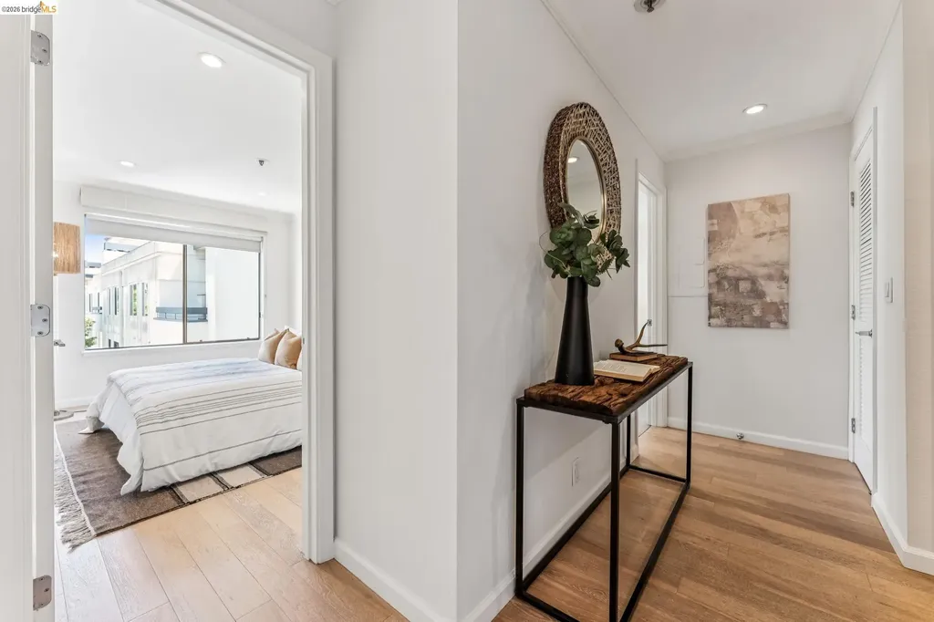389 Belmont Street Oakland CA 94610