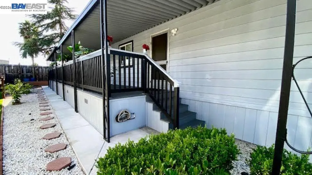 29501 Sandburg Way Hayward CA 94544