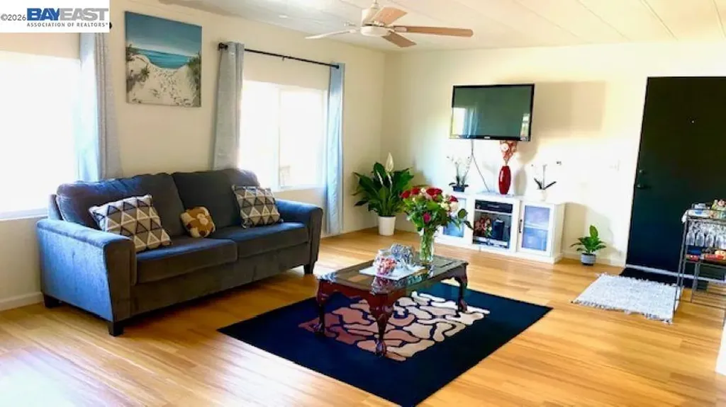 29501 Sandburg Way Hayward CA 94544
