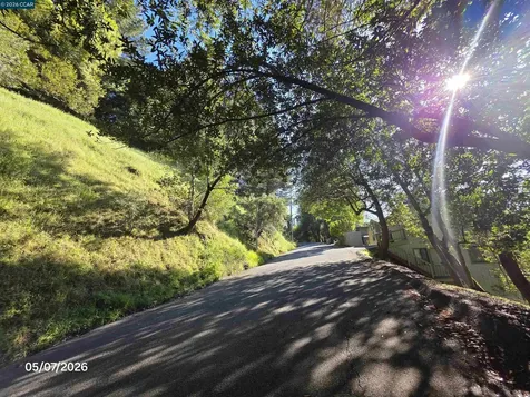 6382 Longcroft Drive Oakland CA 94603