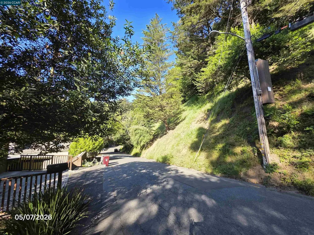 6386 Longcroft Drive Oakland CA 94603