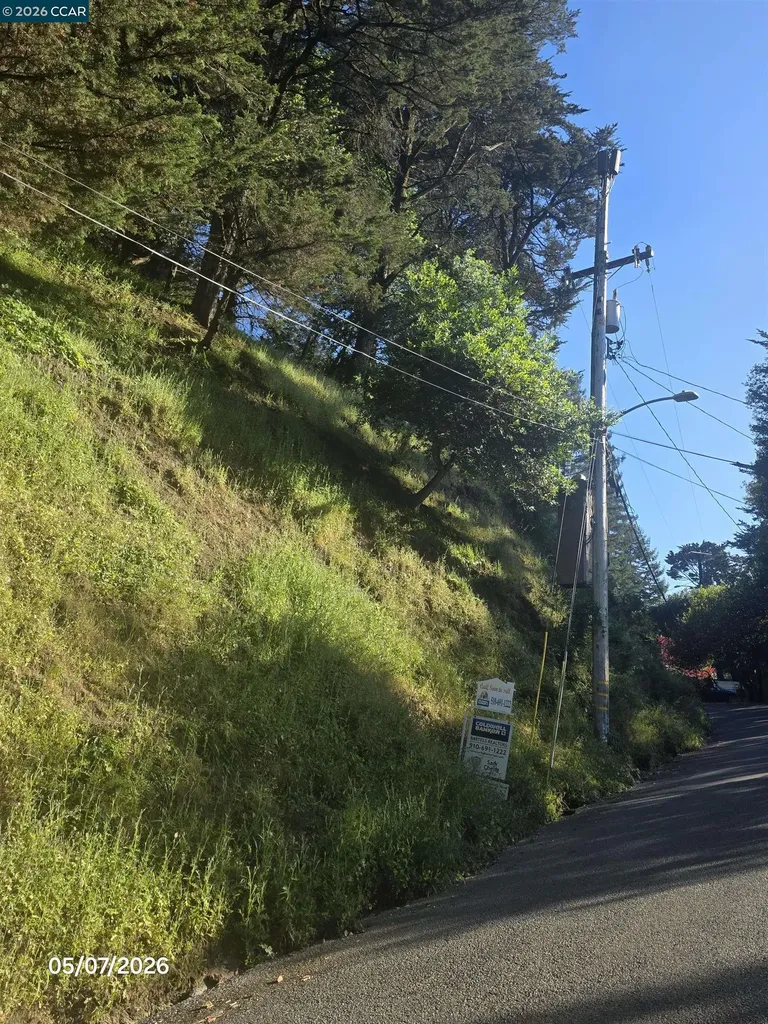 6386 Longcroft Drive Oakland CA 94603