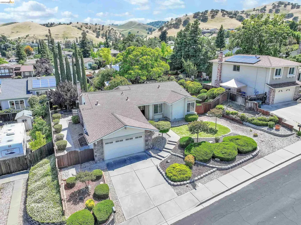 2411 Los Prados Way Antioch CA 94509