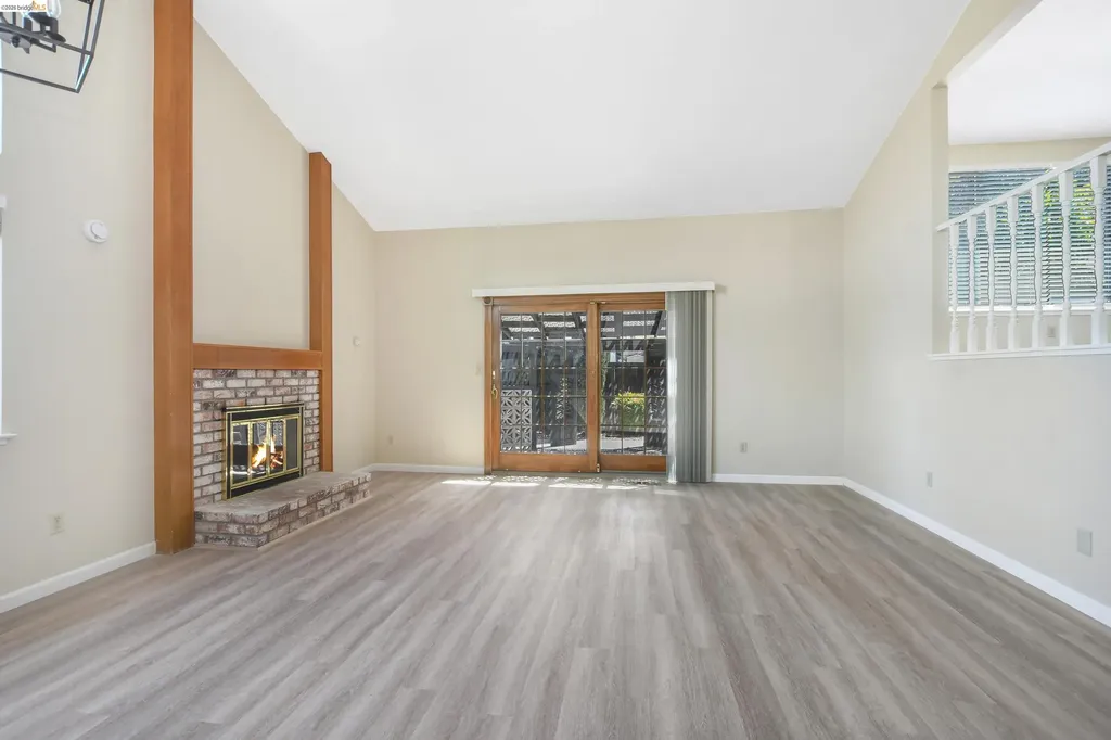 2411 Los Prados Way Antioch CA 94509
