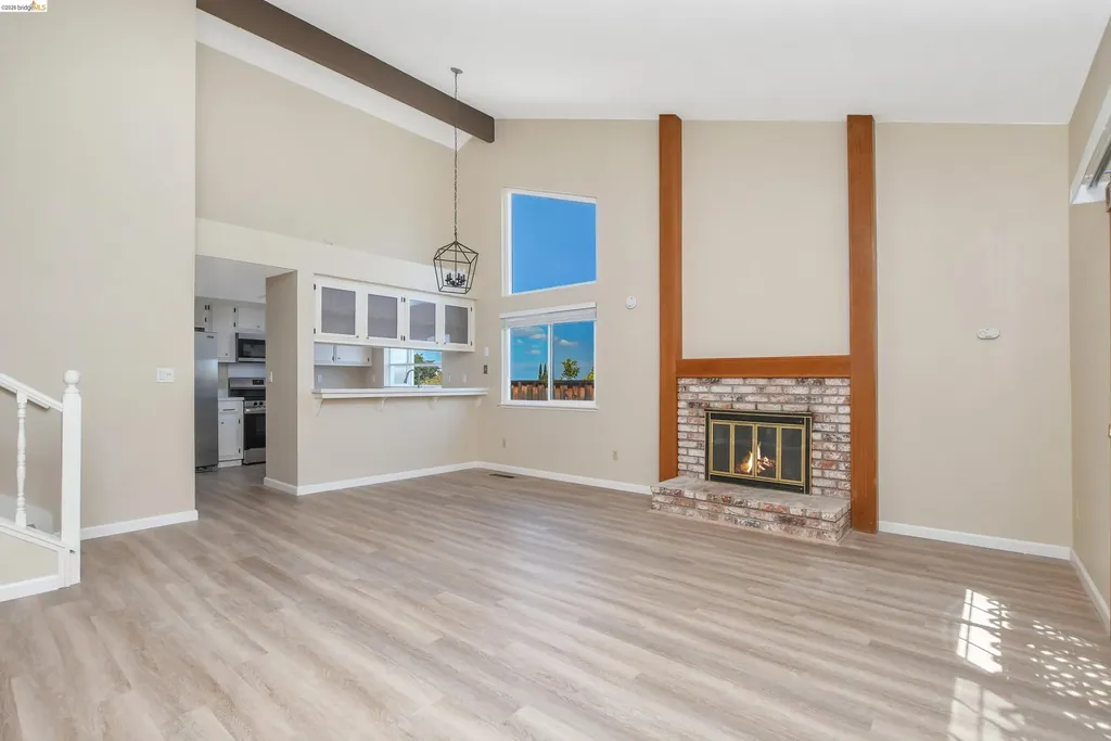 2411 Los Prados Way Antioch CA 94509