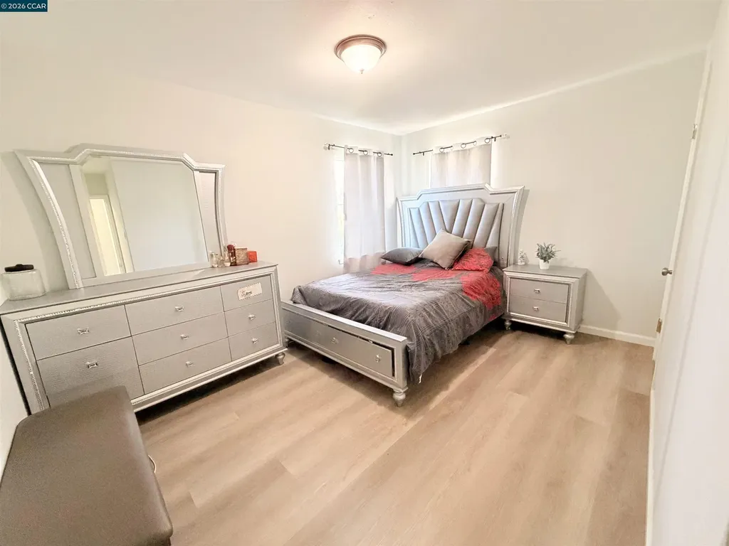 238 Fitzpatrick Road Oakland CA 94603