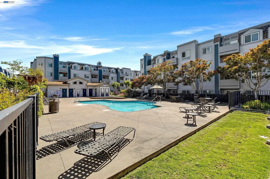 6400 Christie Avenue Emeryville CA 94608