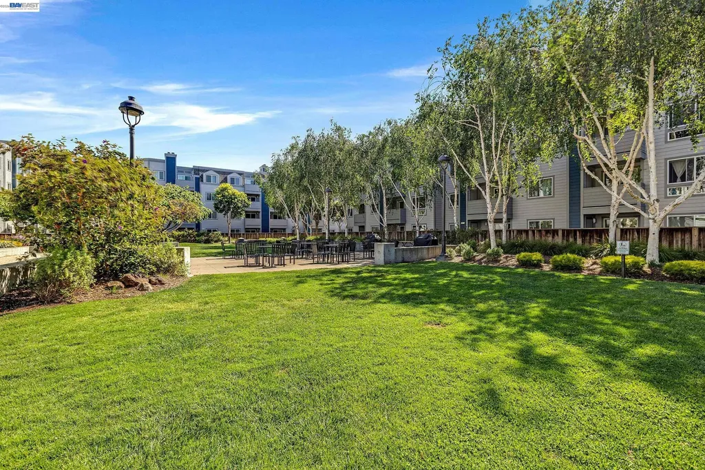6400 Christie Avenue Emeryville CA 94608