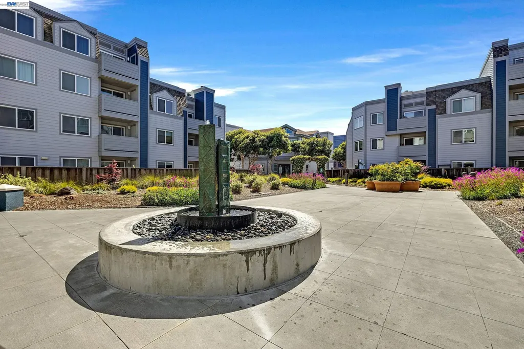 6400 Christie Avenue Emeryville CA 94608