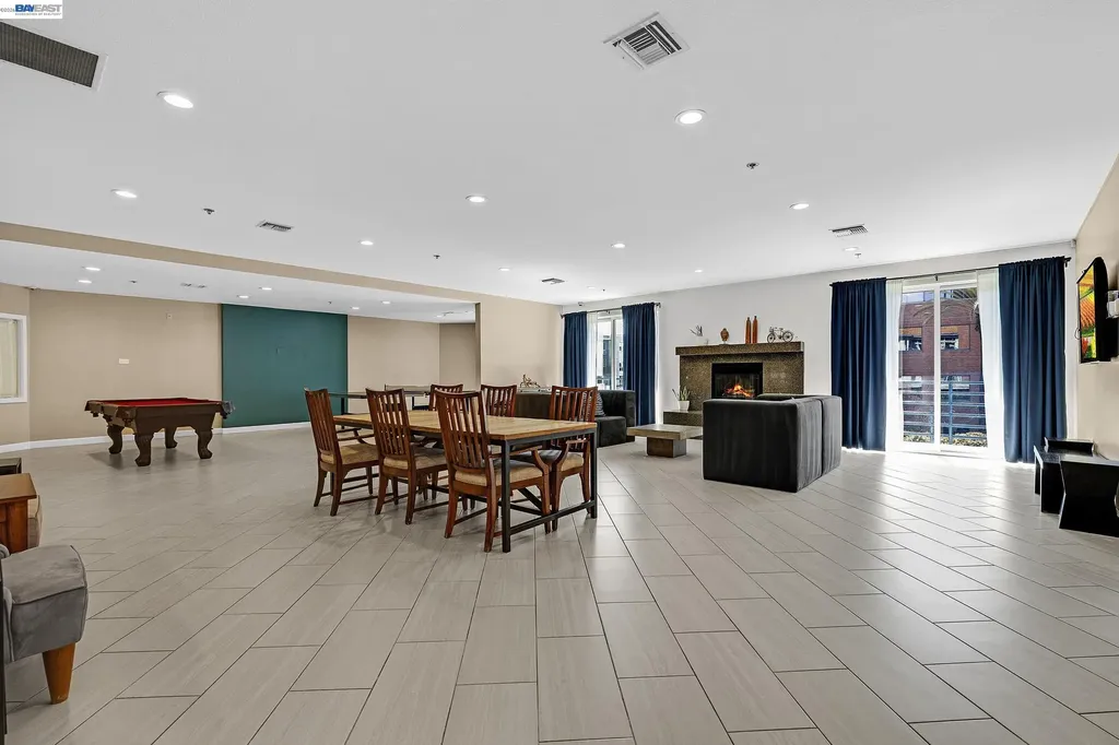 6400 Christie Avenue Emeryville CA 94608