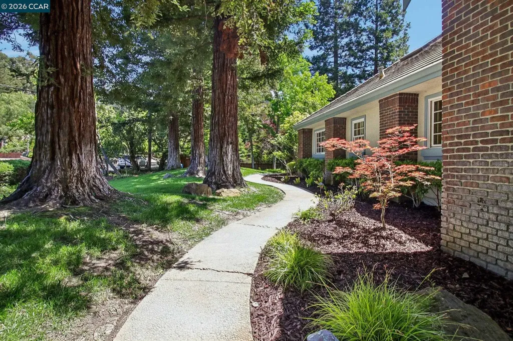 31 Tierra Verde Court Walnut Creek CA 94598