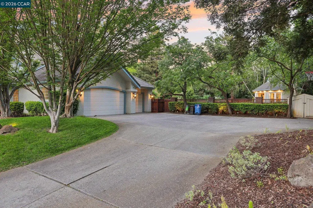 31 Tierra Verde Court Walnut Creek CA 94598