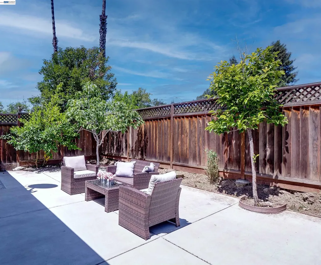 40130 Santa Teresa Common Fremont CA 94539