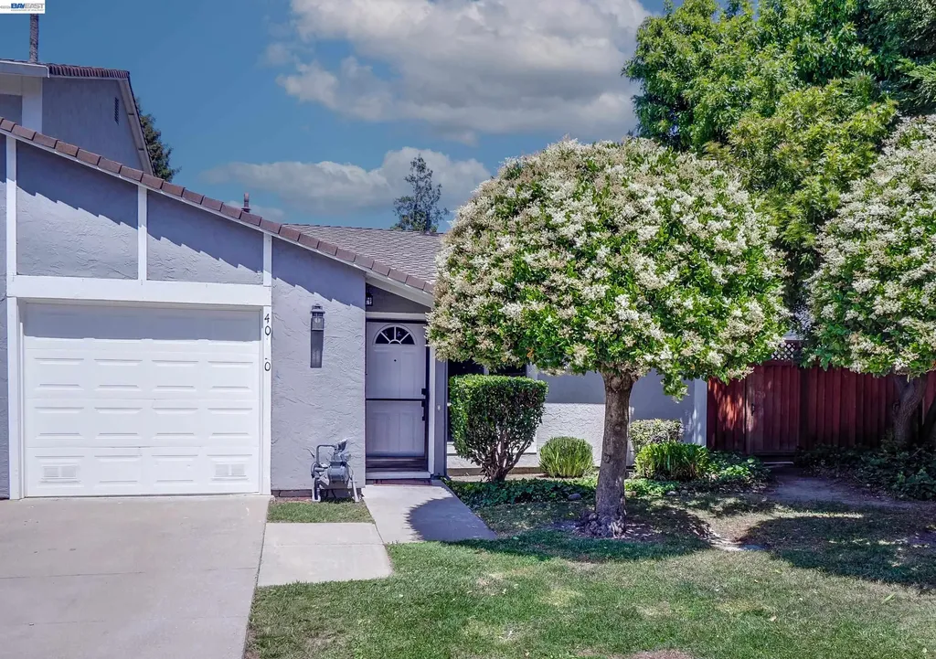 40130 Santa Teresa Common Fremont CA 94539