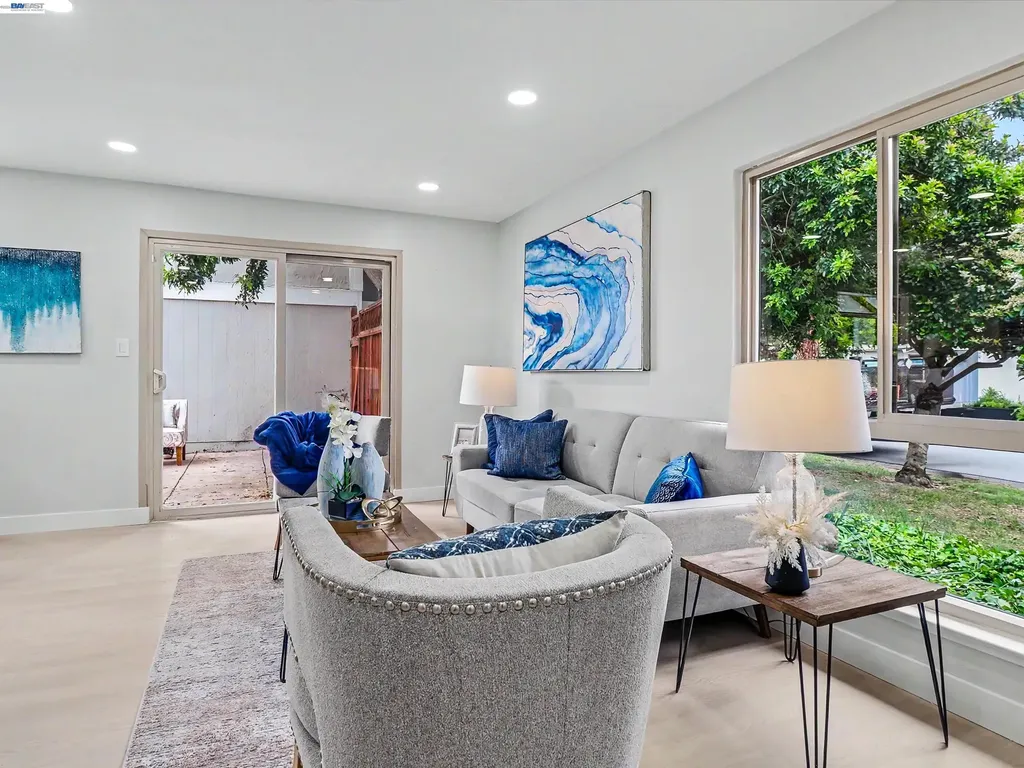 40130 Santa Teresa Common Fremont CA 94539