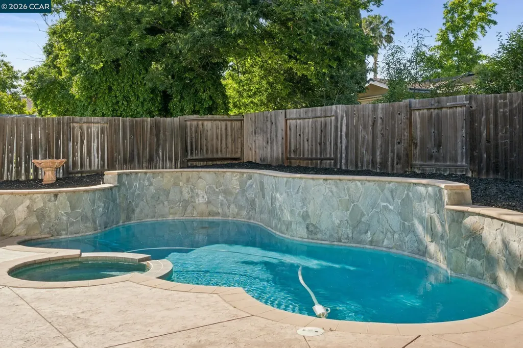 510 Mount Dell Drive Clayton CA 94517