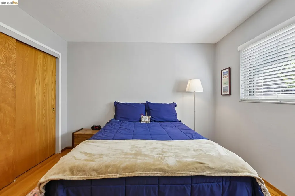 85 Edgemont Way Oakland CA 94605